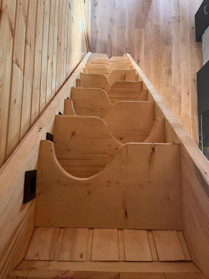 Moodysun Studio, Remote Tiny Home コマルニク エクステリア 写真