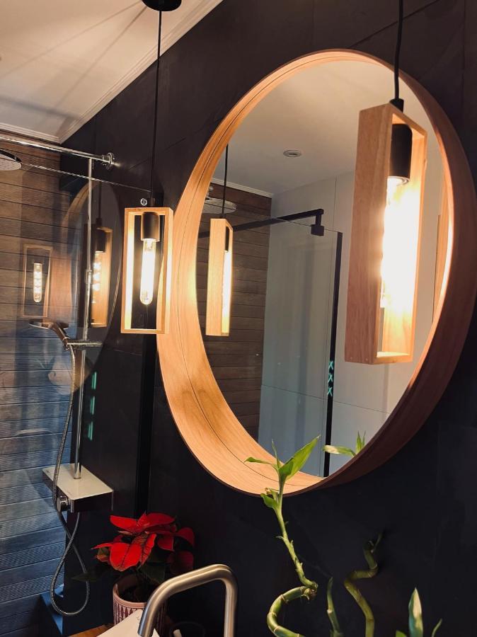 Moodysun Studio, Remote Tiny Home コマルニク エクステリア 写真